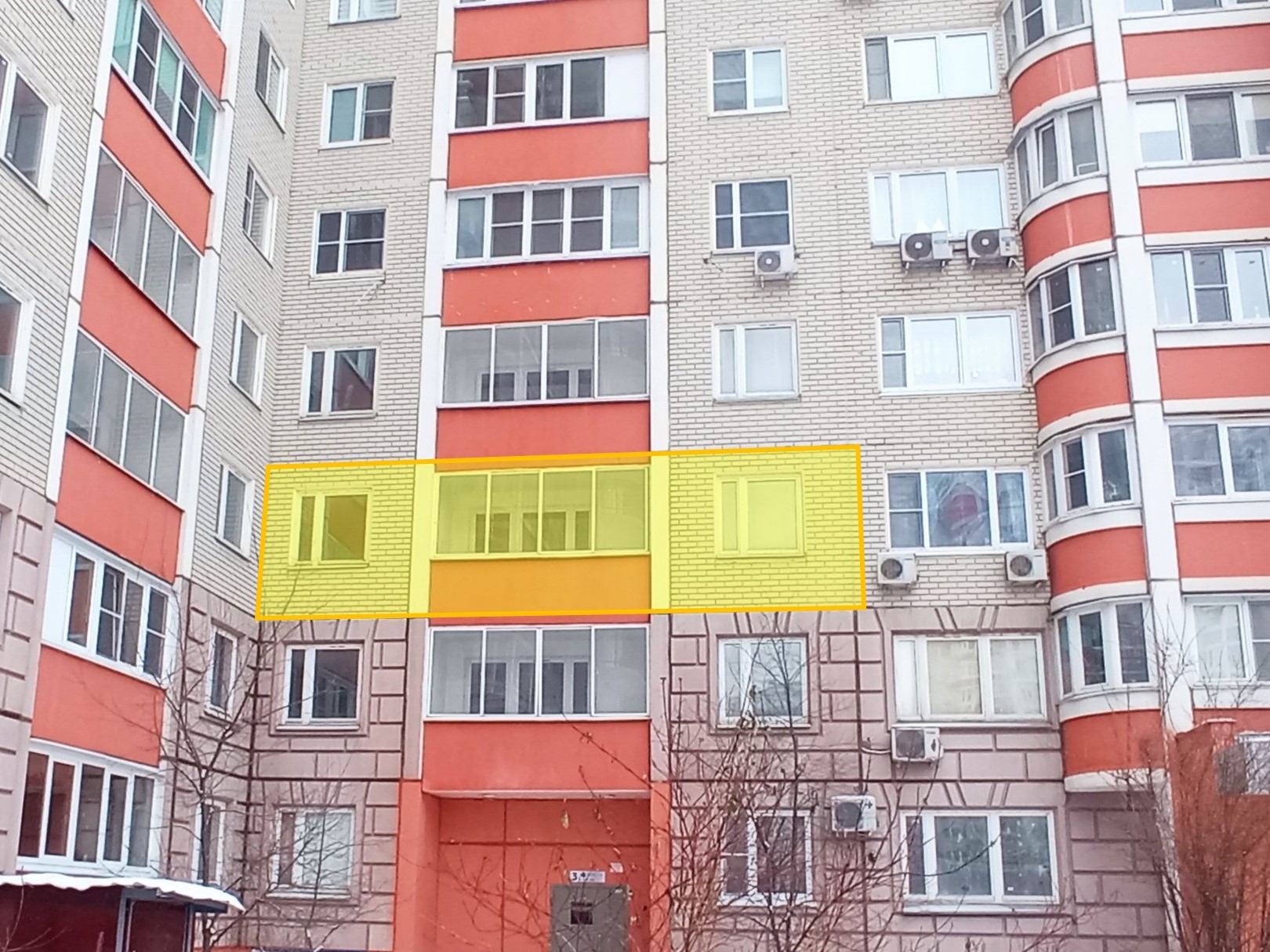 ГП16982699.Квартира.Фасад здания с выделенными окнами реализуемого объекта.jpg