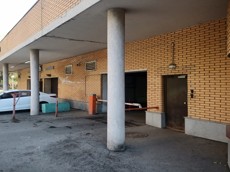 ГП16933541.Машино-место.Фасад здания с выделенными окнами реализуемого объекта.jpg
