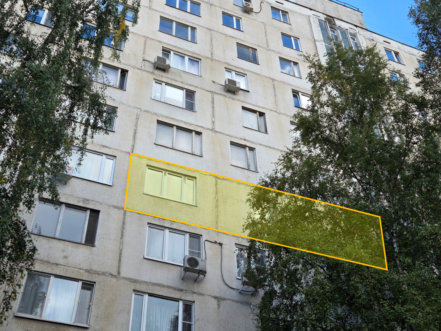 ГП17004853.Квартира.Фасад здания с выделенными окнами реализуемого объекта.png