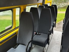 ГП17007557.Транспортное средство.Вид салона с левой стороны пассажирского ряда.jpg
