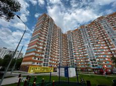 ГП17006469.Нежилое помещение.Фасад здания с выделенными окнами реализуемого объекта_2.jpg
