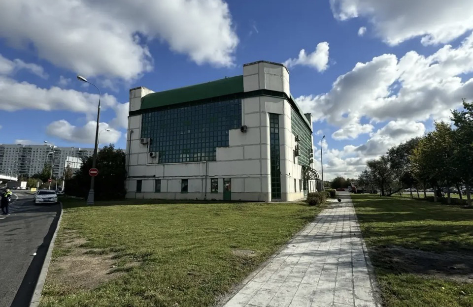 ГП17006519.Нежилое помещение.Общий фасад здания.jpg