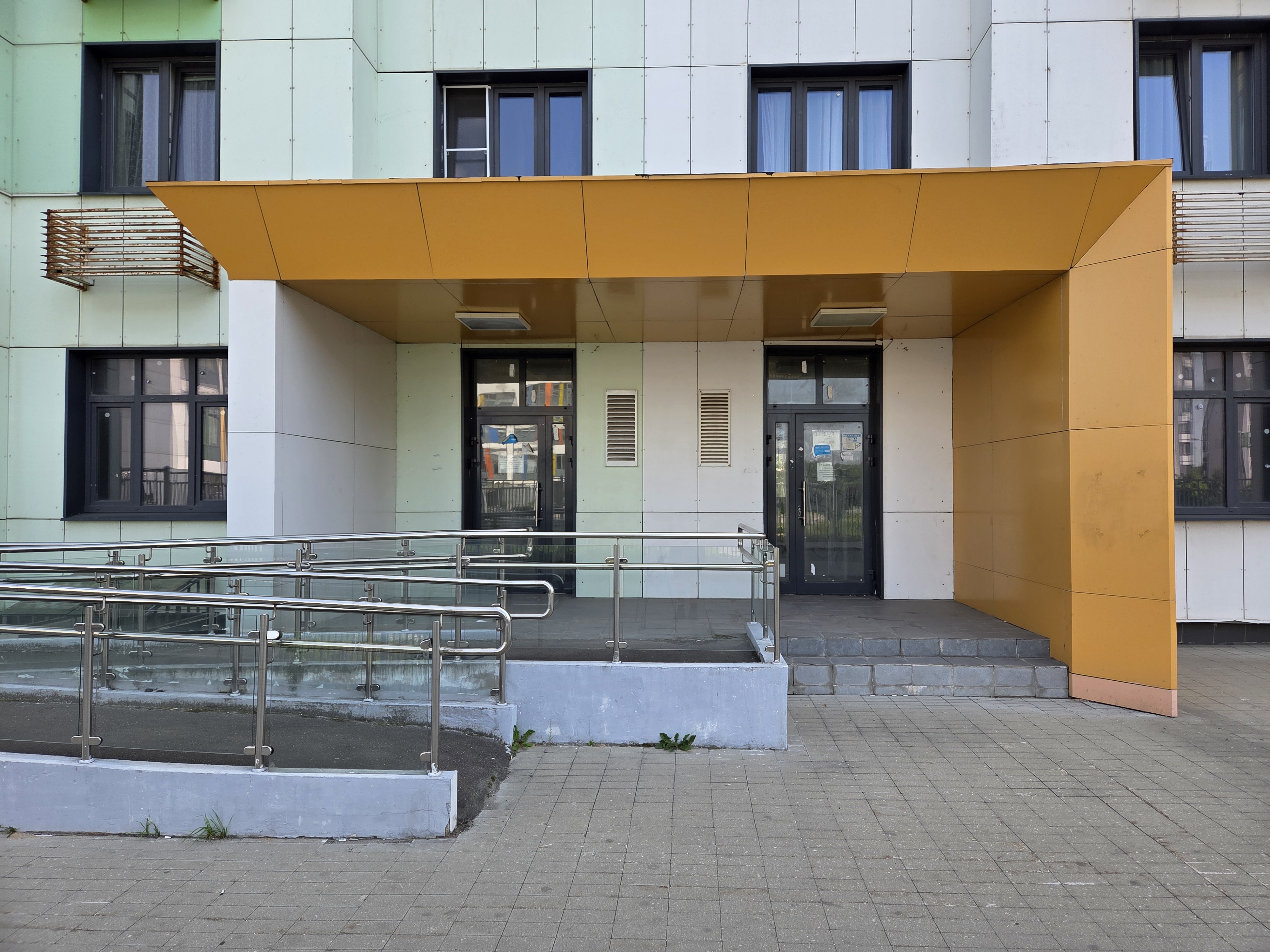 ГП16998774.Нежилое помещение.Входная группа объекта_3.jpg