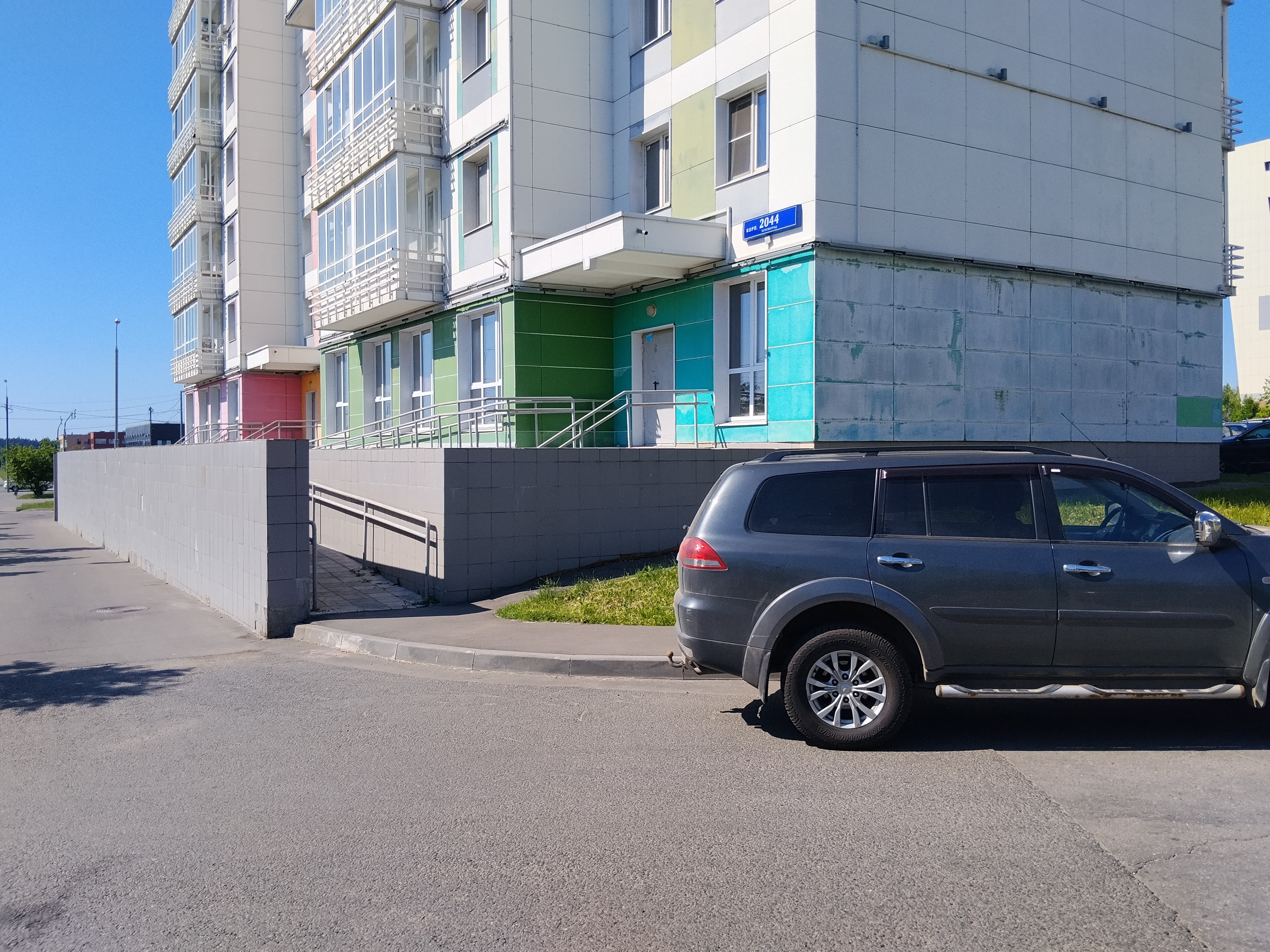 ГП16997775.Нежилое помещение.Общий фасад здания_2.jpg