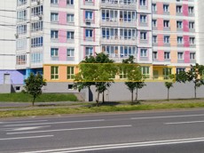 ГП16997774.Нежилое помещение.Фасад здания с выделенными окнами реализуемого объекта.jpg