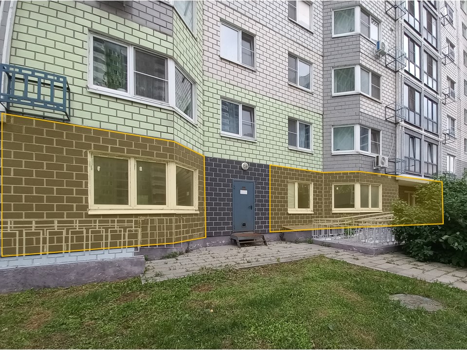 ГП16998388.Нежилое помещение.Фасад здания с выделенными окнами реализуемого объекта_2.jpg