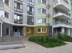 ГП16998388.Нежилое помещение.Фасад здания с выделенными окнами реализуемого объекта_5.jpg