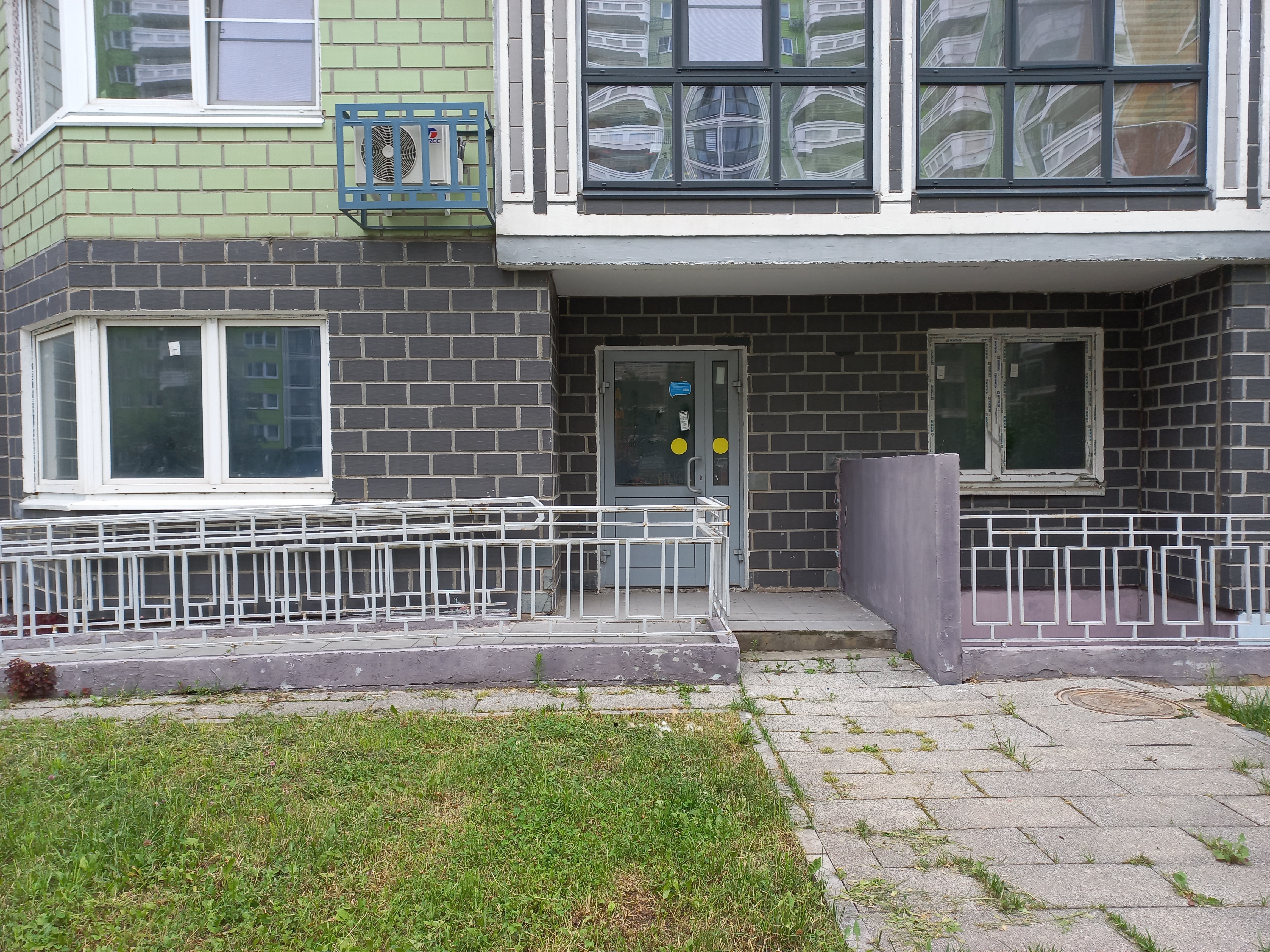 ГП16998389.Нежилое помещение.Входная группа объекта.jpg