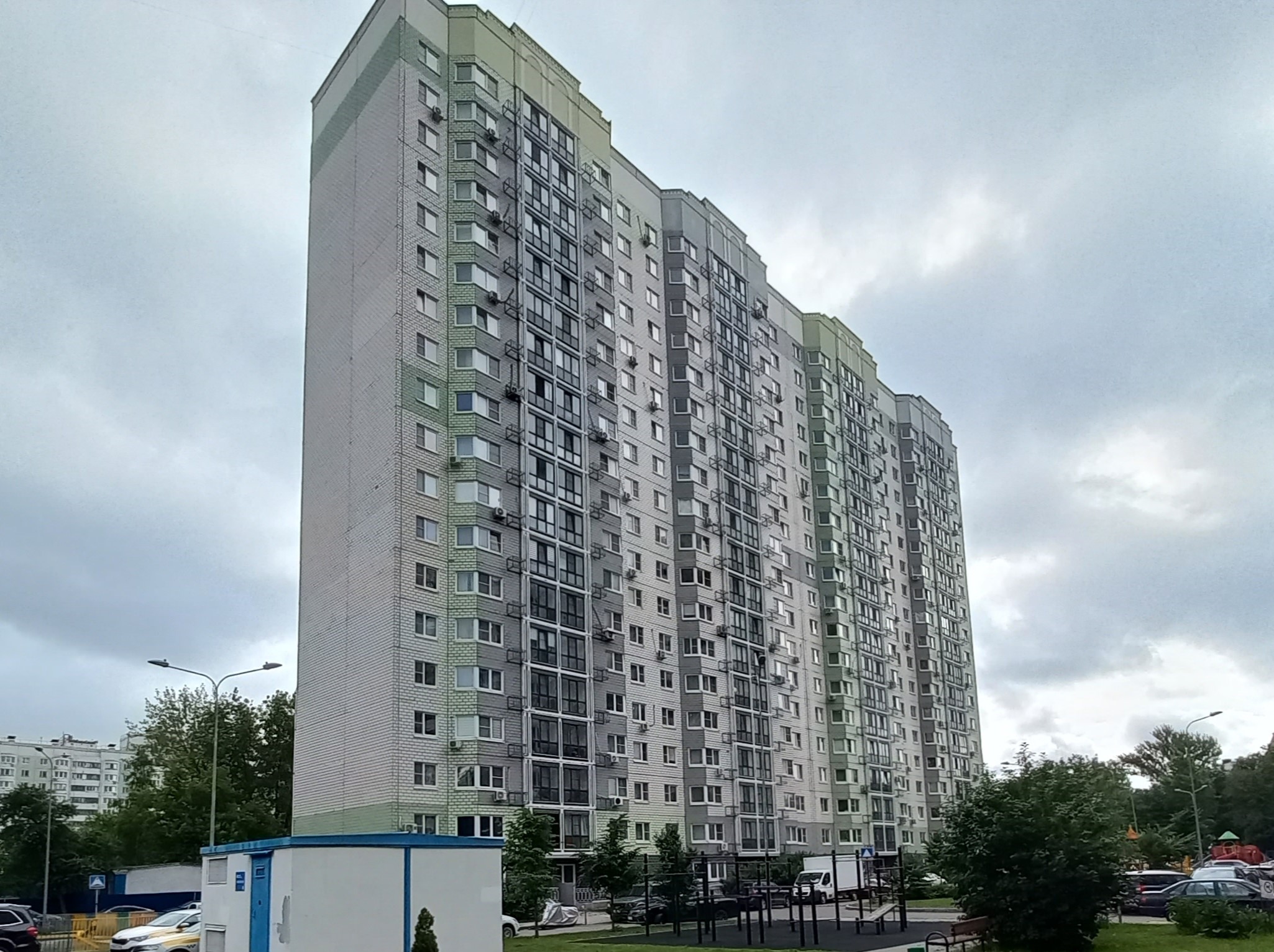 ГП16998389.Нежилое помещение.Общий фасад здания_2.jpg