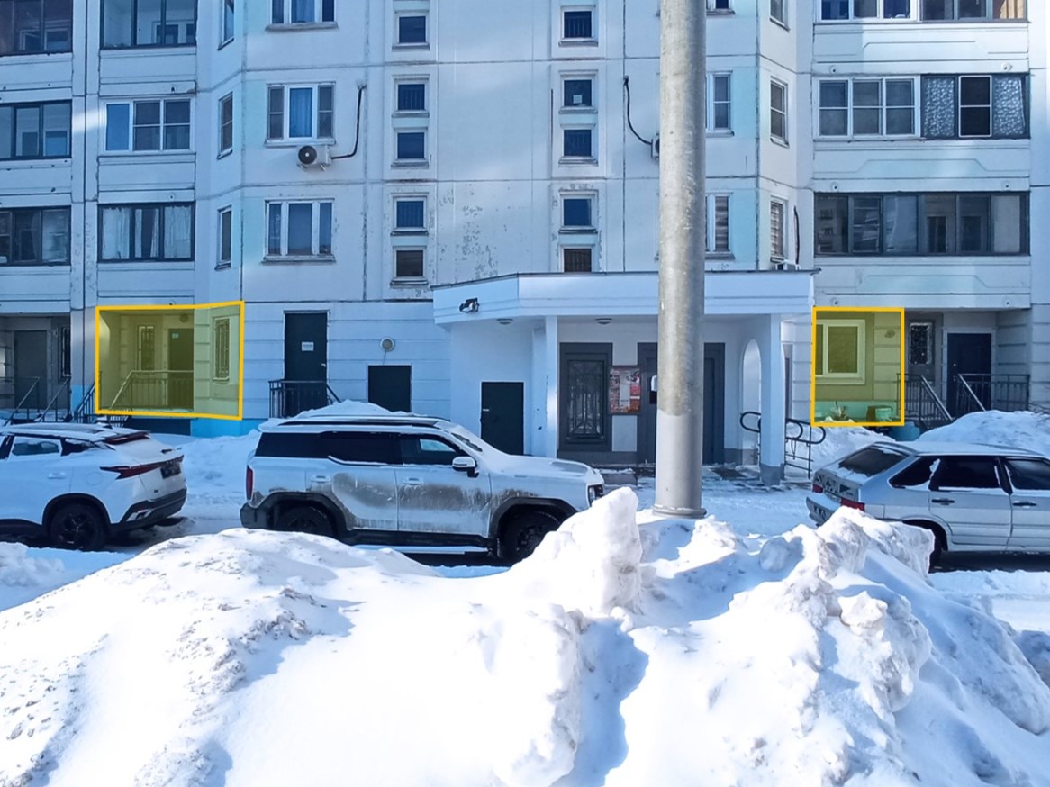 ГП16986246.Нежилое помещение.Фасад здания с выделенными окнами реализуемого объекта_2.jpg