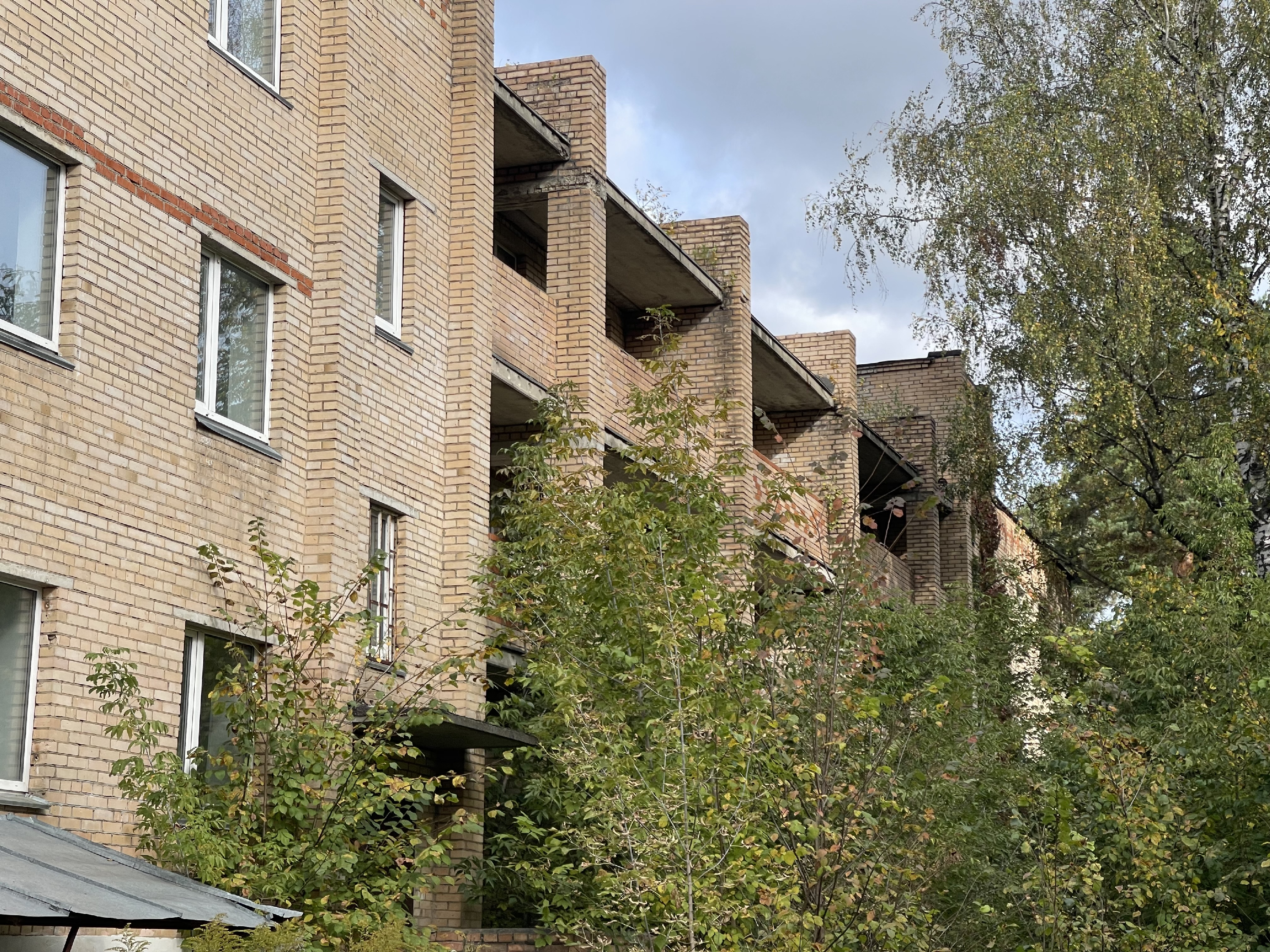 ГП17007781.Здание+земельный участок.Общий фасад здания_10.jpg
