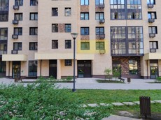 ГП17001242.Квартира.Фасад здания с выделенными окнами реализуемого объекта.jpg