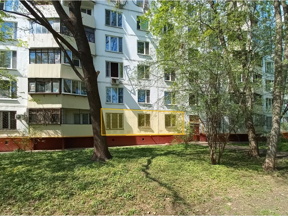 ГП16996115.Квартира.Фасад здания с выделенными окнами реализуемого объекта.jpg