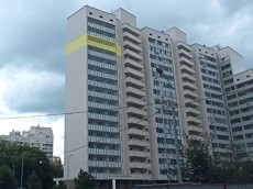 ГП16965664.Квартира.Фасад здания с выделенными окнами реализуемого объекта.jpg