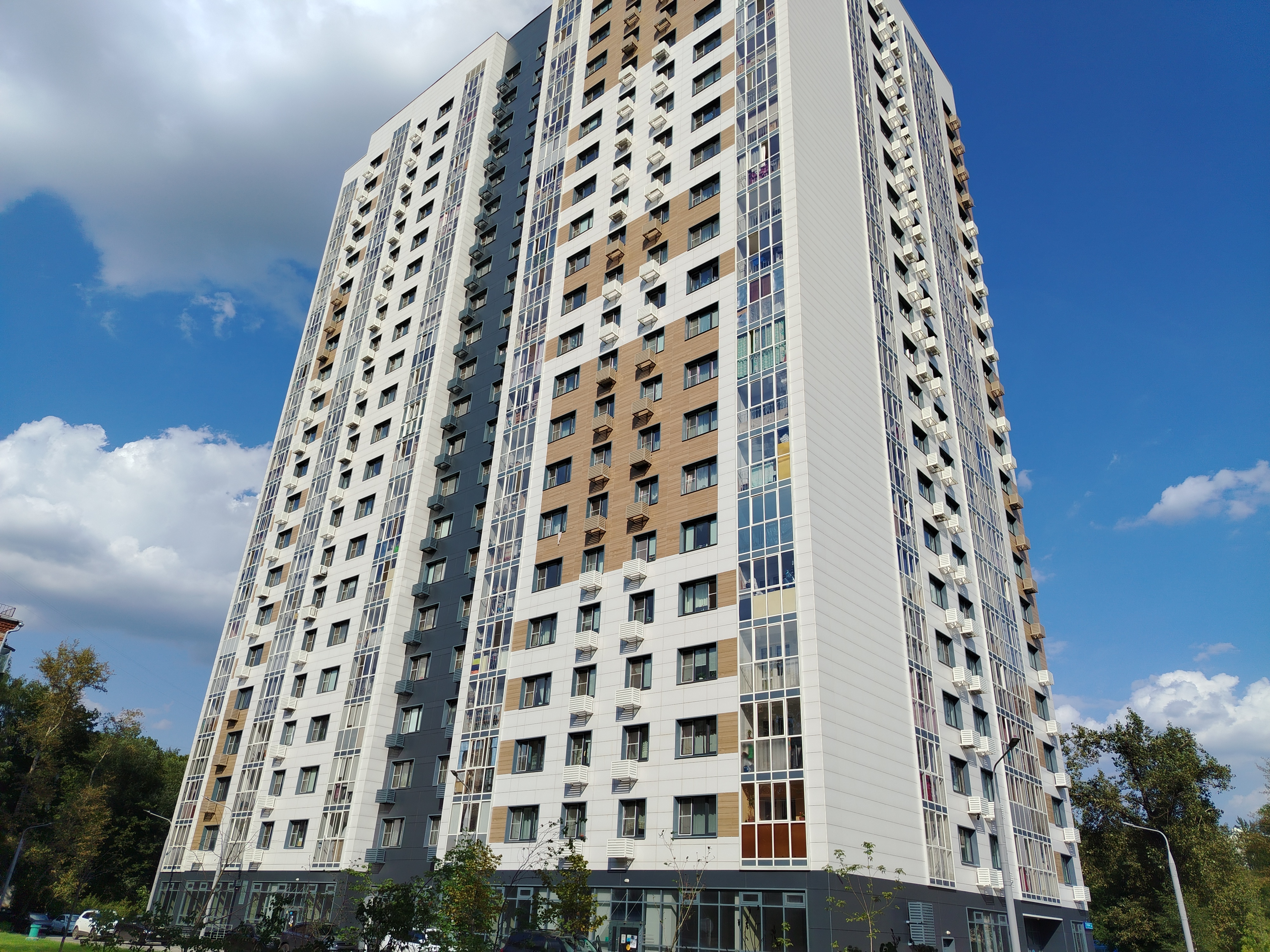 ГП16996555.Нежилое помещение.Общий фасад здания.jpg
