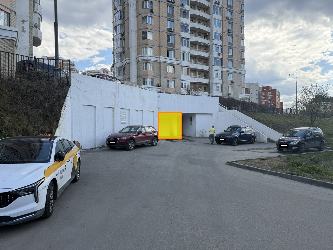 ГП16984491.Машино-место.Входная группа объекта.jpg