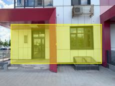 ГП16975640.Нежилое помещение.Фасад здания с выделенными окнами реализуемого объекта.jpg