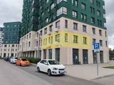 ГП17003512.Квартира.Фасад здания с выделенными окнами реализуемого объекта.jpg