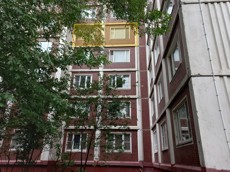 ГП17004211.Квартира.Фасад здания с выделенными окнами реализуемого объекта_3.jpg