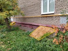 ГП17005943.Нежилое помещение.Фасад здания с выделенными окнами реализуемого объекта_2.jpg
