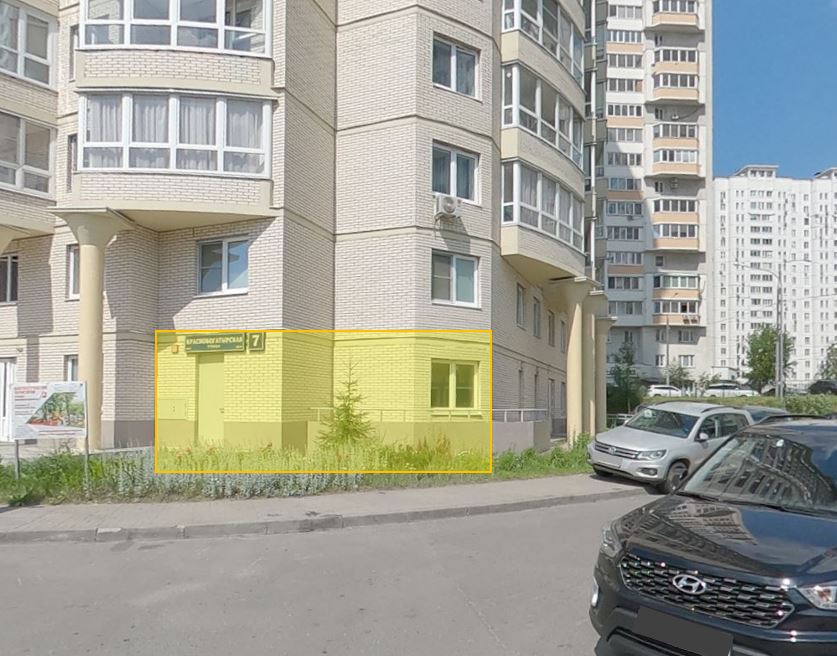 ГП16994164.Нежилое помещение.Фасад здания с выделенными окнами реализуемого объекта.jpg