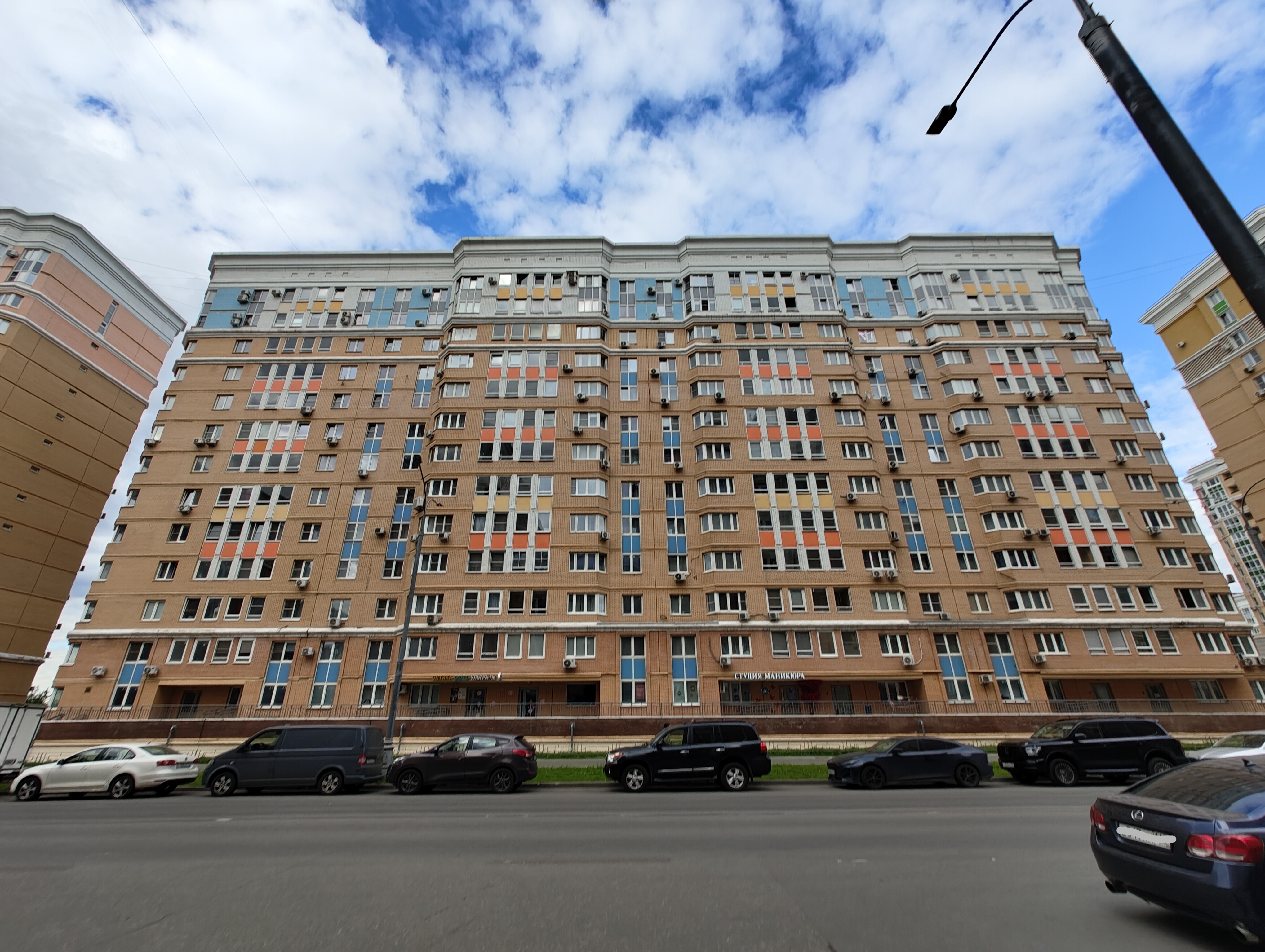 ГП16982547.Нежилое помещение.Общий фасад здания.jpg