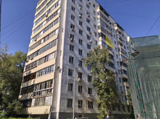 ГП17005895.Квартира.Фасад здания с выделенными окнами реализуемого объекта.jpg