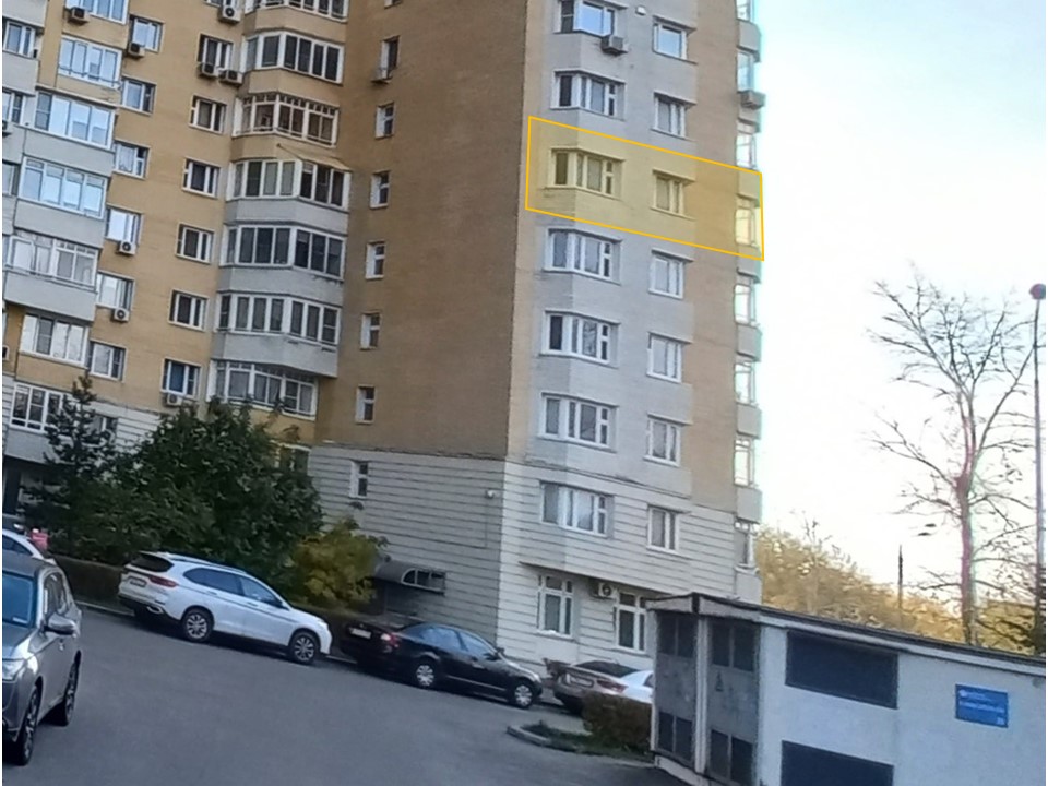 ГП16924056.Квартира.Фасад здания с выделенными окнами реализуемого объекта_2.jpg