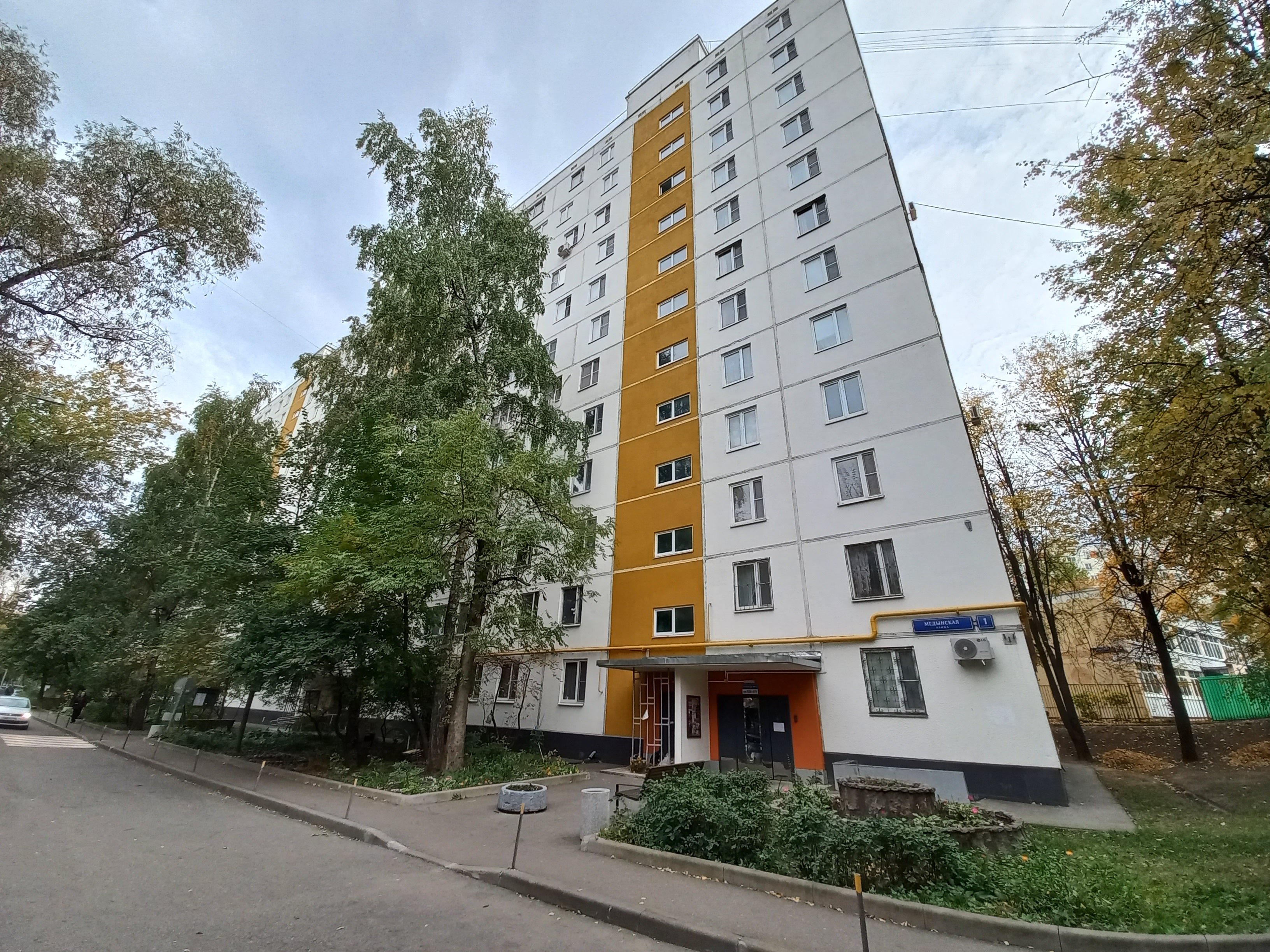 ГП17006402.Квартира.Общий фасад здания_2.jpg