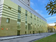 ГП17008152.Нежилое помещение.Фасад здания с выделенными окнами реализуемого объекта_7.jpg