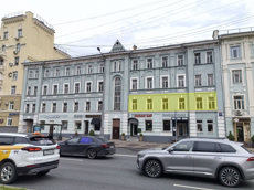 ГП17008147.Нежилое помещение.Фасад здания с выделенными окнами реализуемого объекта_2.jpg