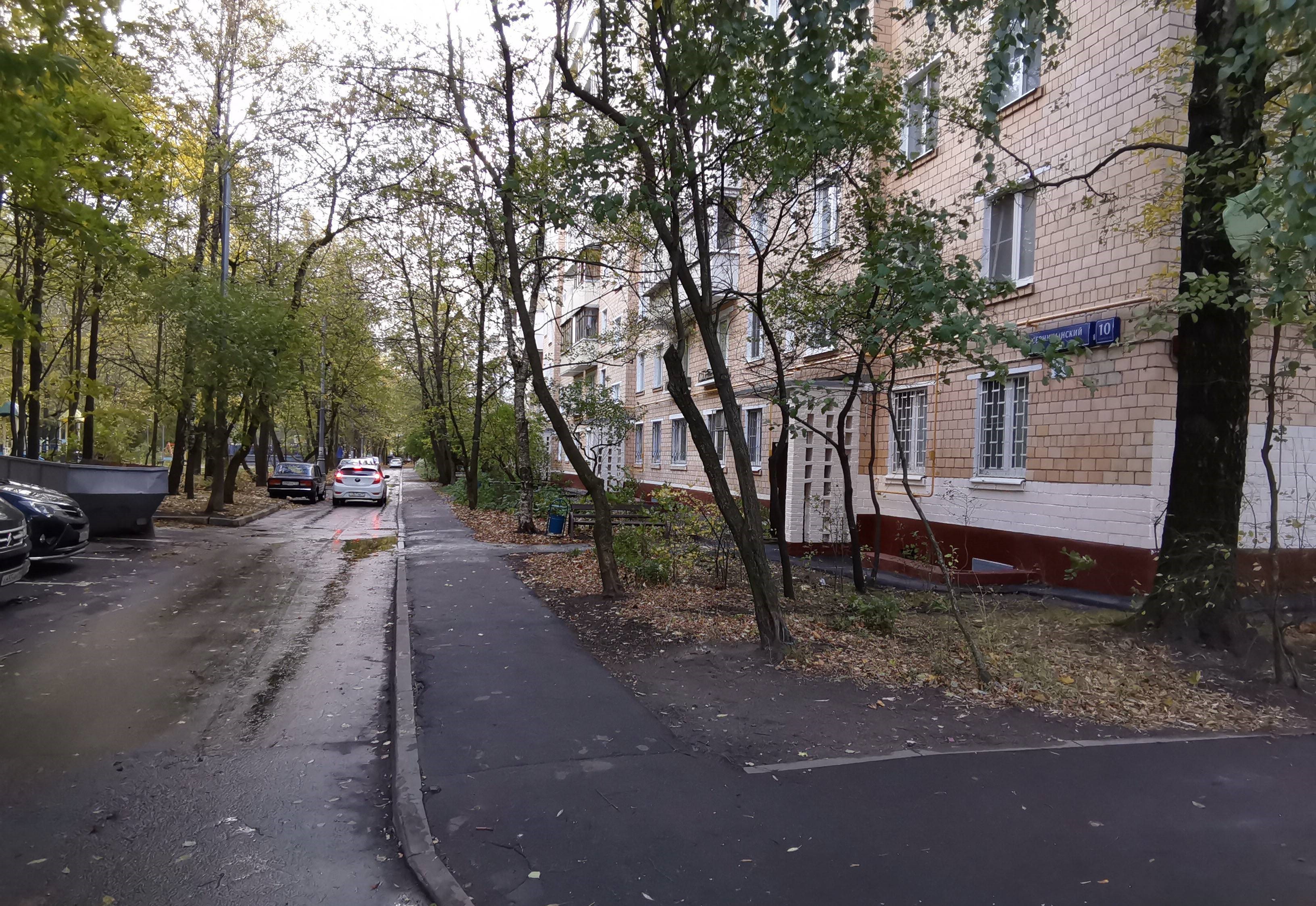 ГП17007979.Квартира.Фасад здания с выделенными окнами реализуемого объекта.jpg