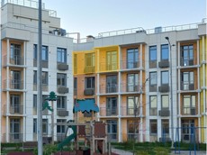 ГП17008070.Квартира.Фасад здания с выделенными окнами реализуемого объекта.jpg
