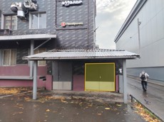 ГП17007036.Нежилое помещение.Фасад здания с выделенными окнами реализуемого объекта.jpg