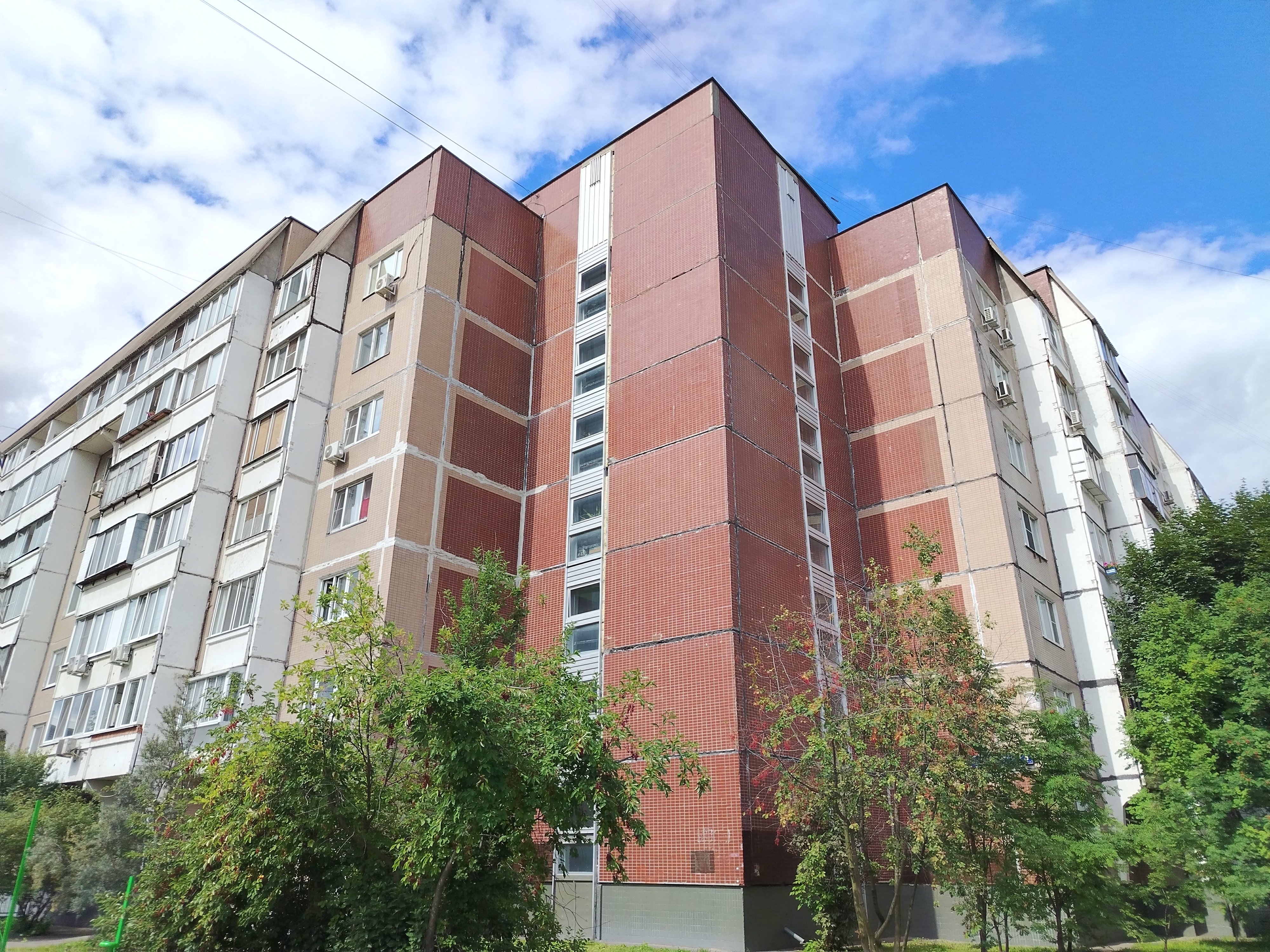 ГП16869627.Нежилое помещение.Общий фасад здания.jpg