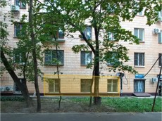 ГП17005893.Квартира.Фасад здания с выделенными окнами реализуемого объекта.jpg
